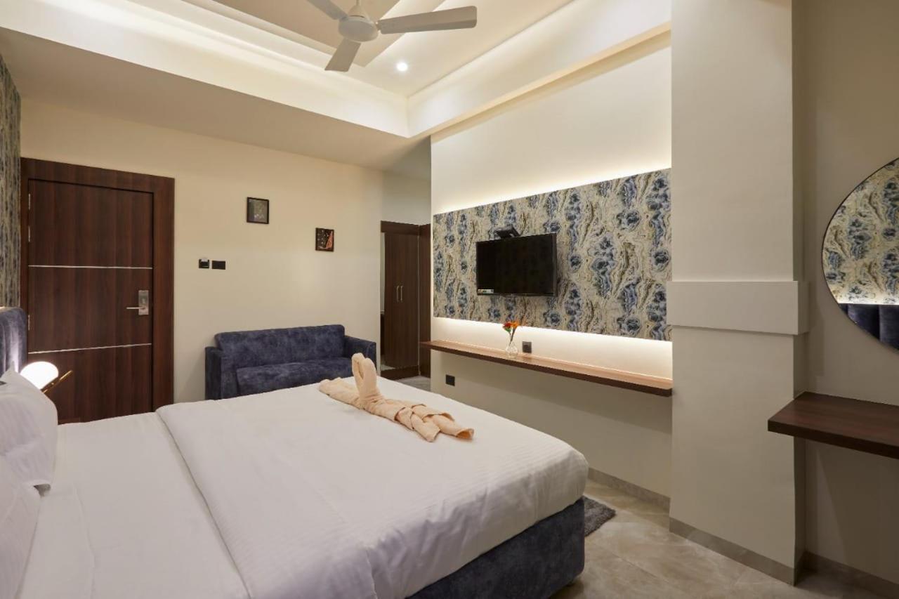 Hotel Rose Gold Ahmednagar Exterior foto