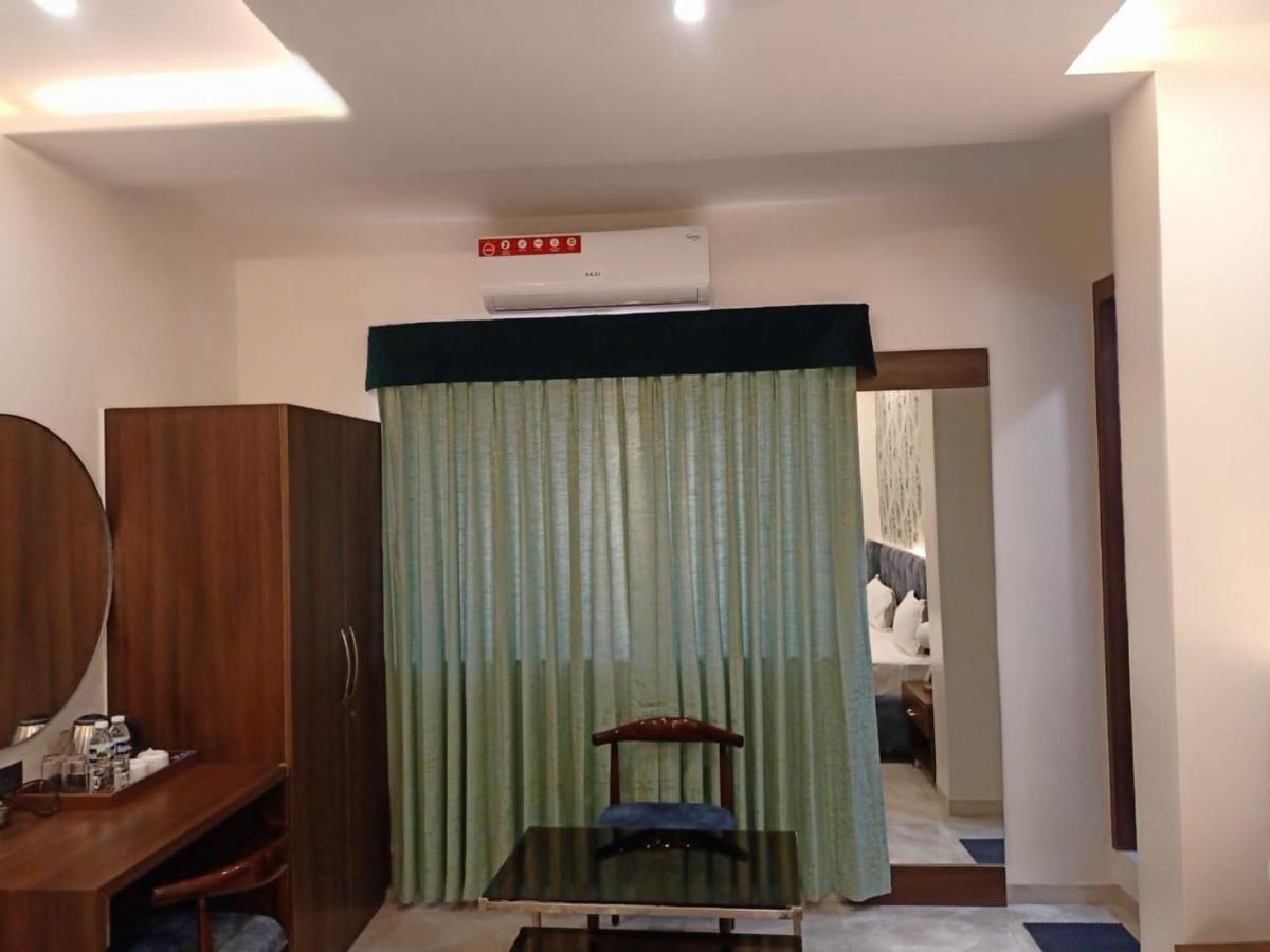 Hotel Rose Gold Ahmednagar Exterior foto